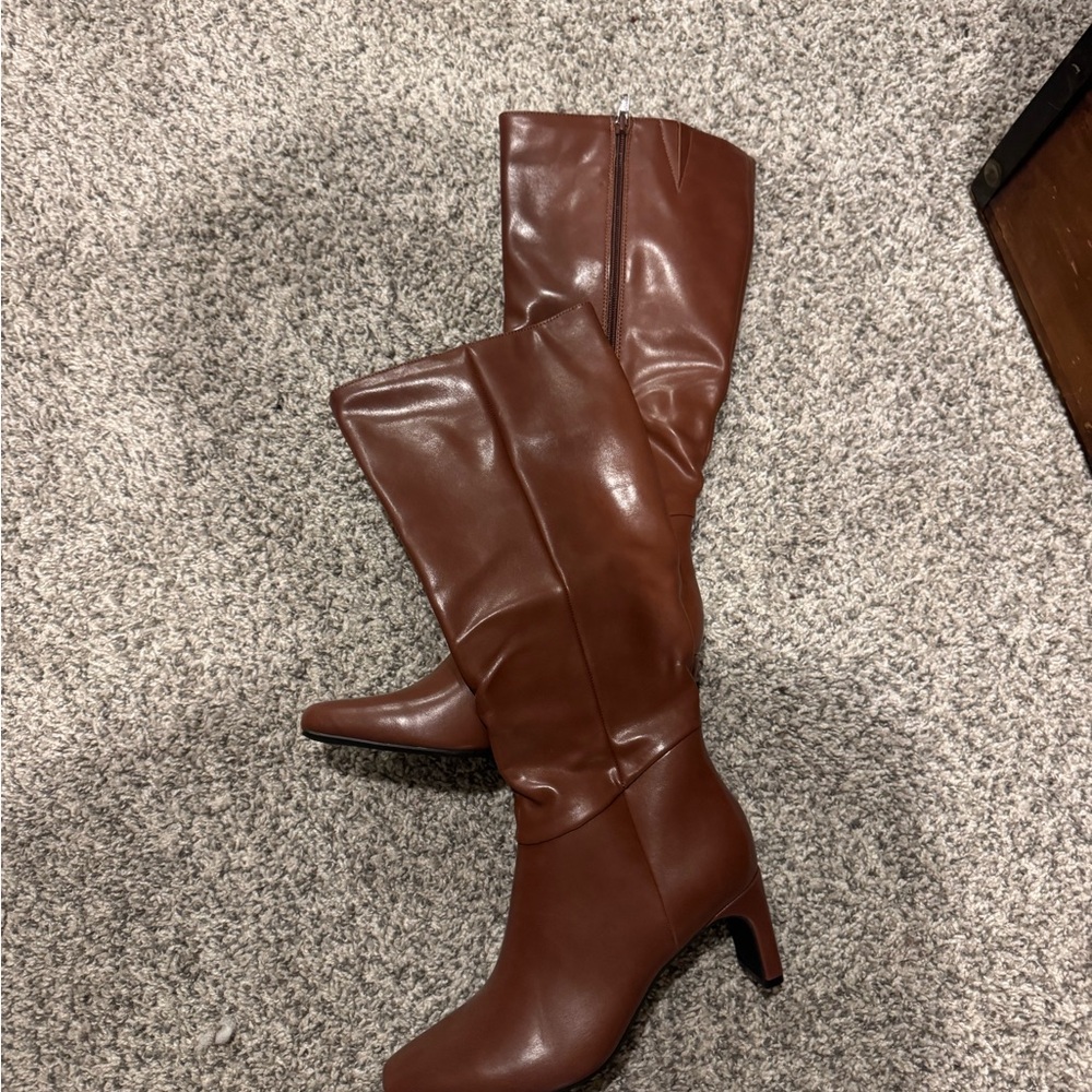 Brown boots